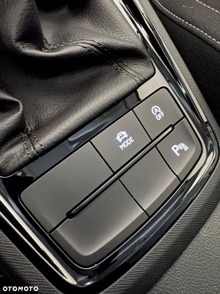 Skoda Kamiq 1.0 TSI Selection DSG - 23