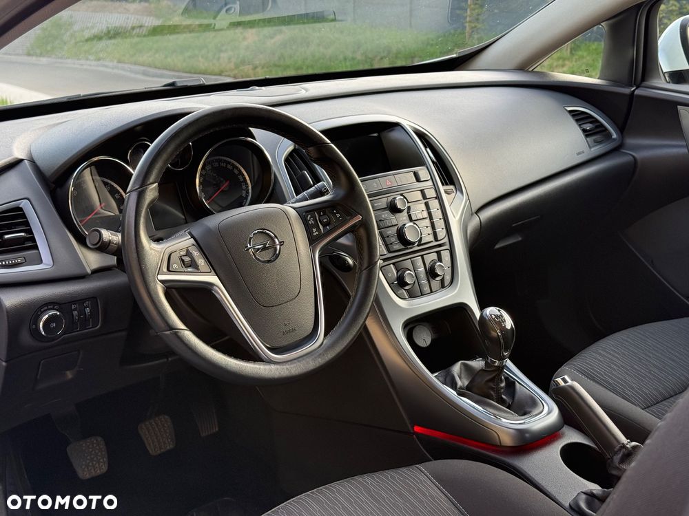 Opel Astra 1.4 T Enjoy S&S - 25