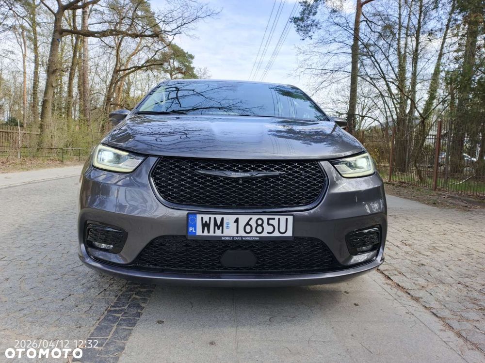 Chrysler Pacifica - 3