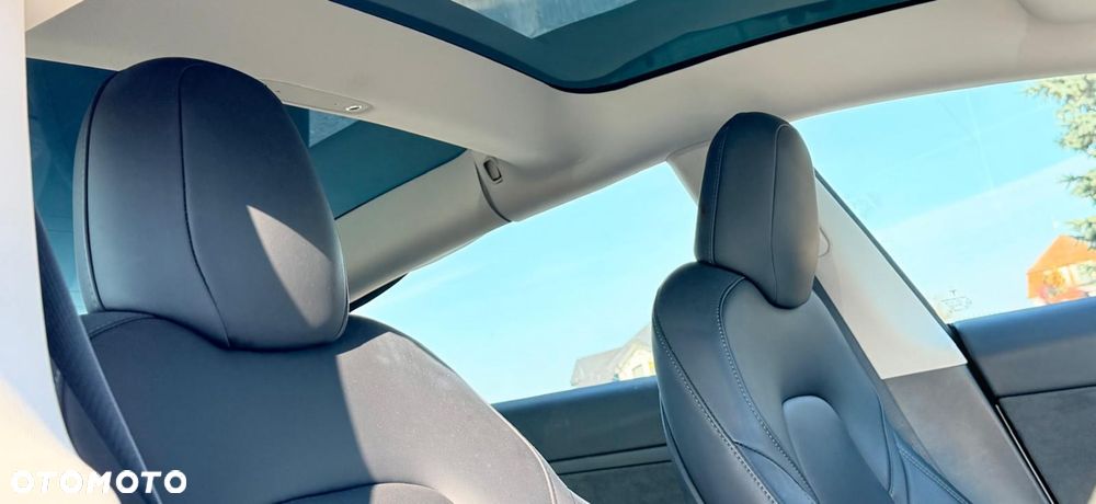 Tesla Model 3 Standard Reichweite Plus Hinterradantrieb - 12