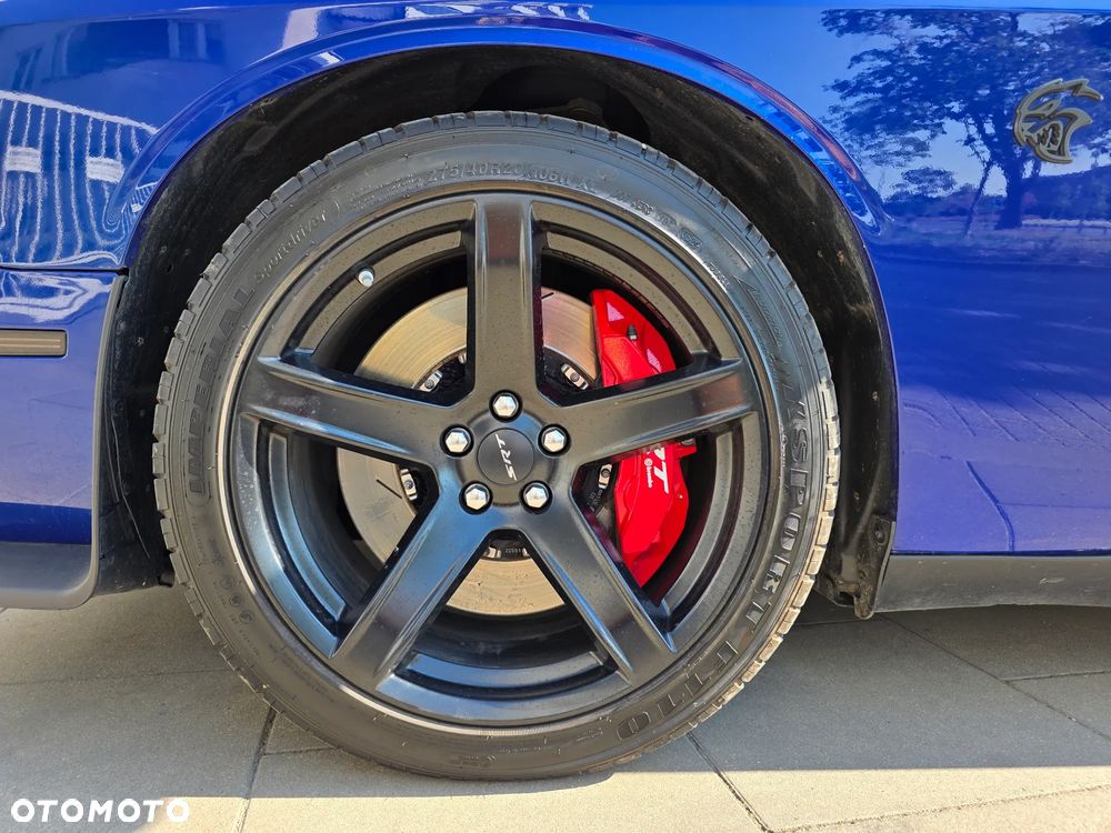 Dodge Challenger 6.2 Hellcat - 35