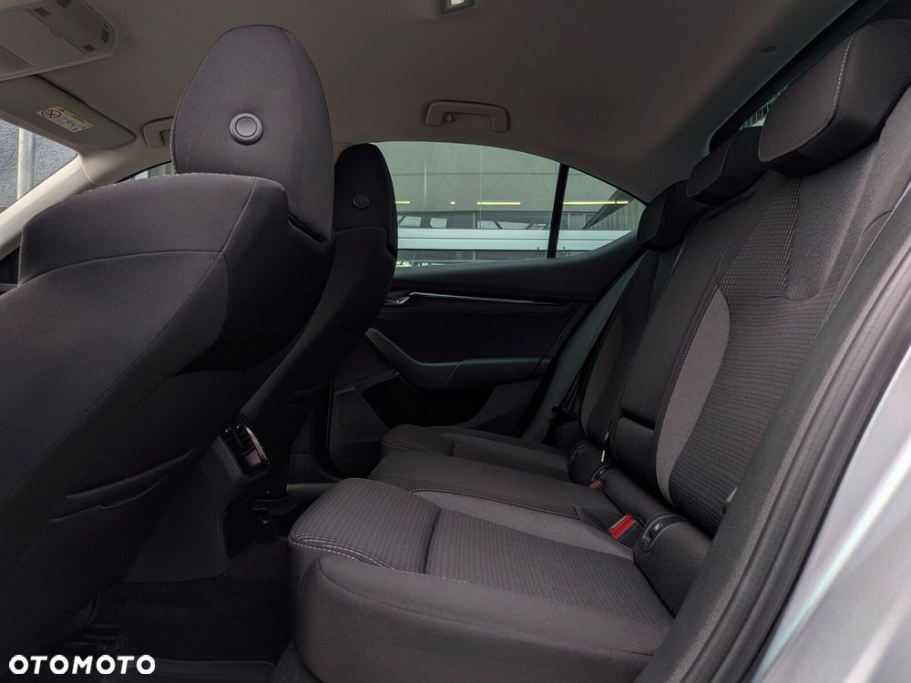 Skoda Octavia 2.0 TDI Ambition - 11