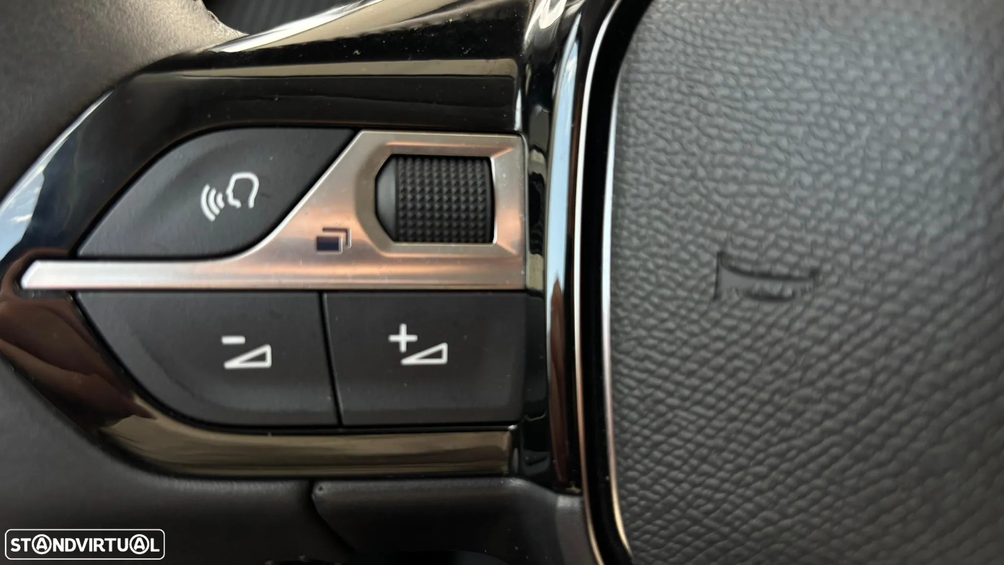 Peugeot 208 1.2 PureTech Allure Pack - 5