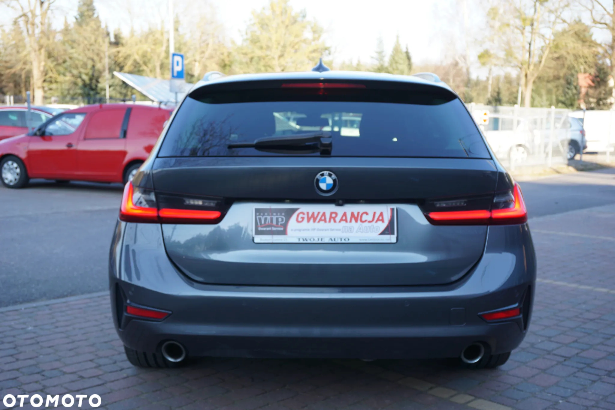 BMW Seria 3 320d Touring xDrive Sport Line - 4