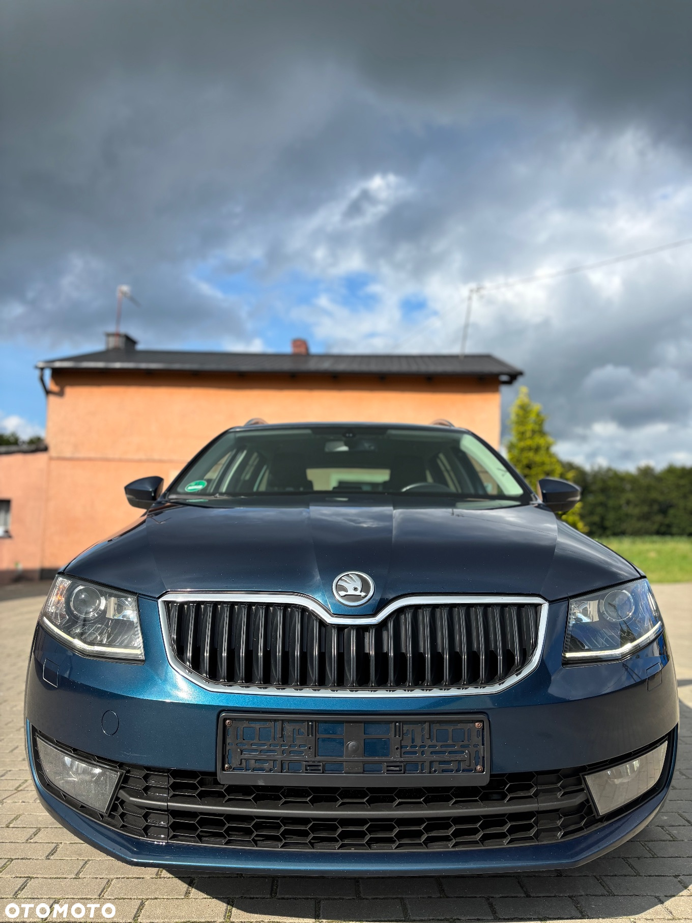 Skoda Octavia Combi 1.6 TDI DPF DSG Elegance - 5
