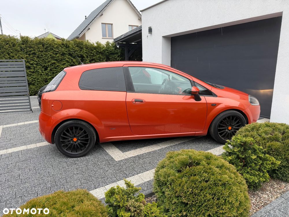 Fiat Punto 1.4 16V Sporting - 12