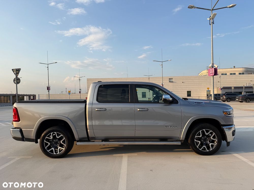 Dodge RAM - 8