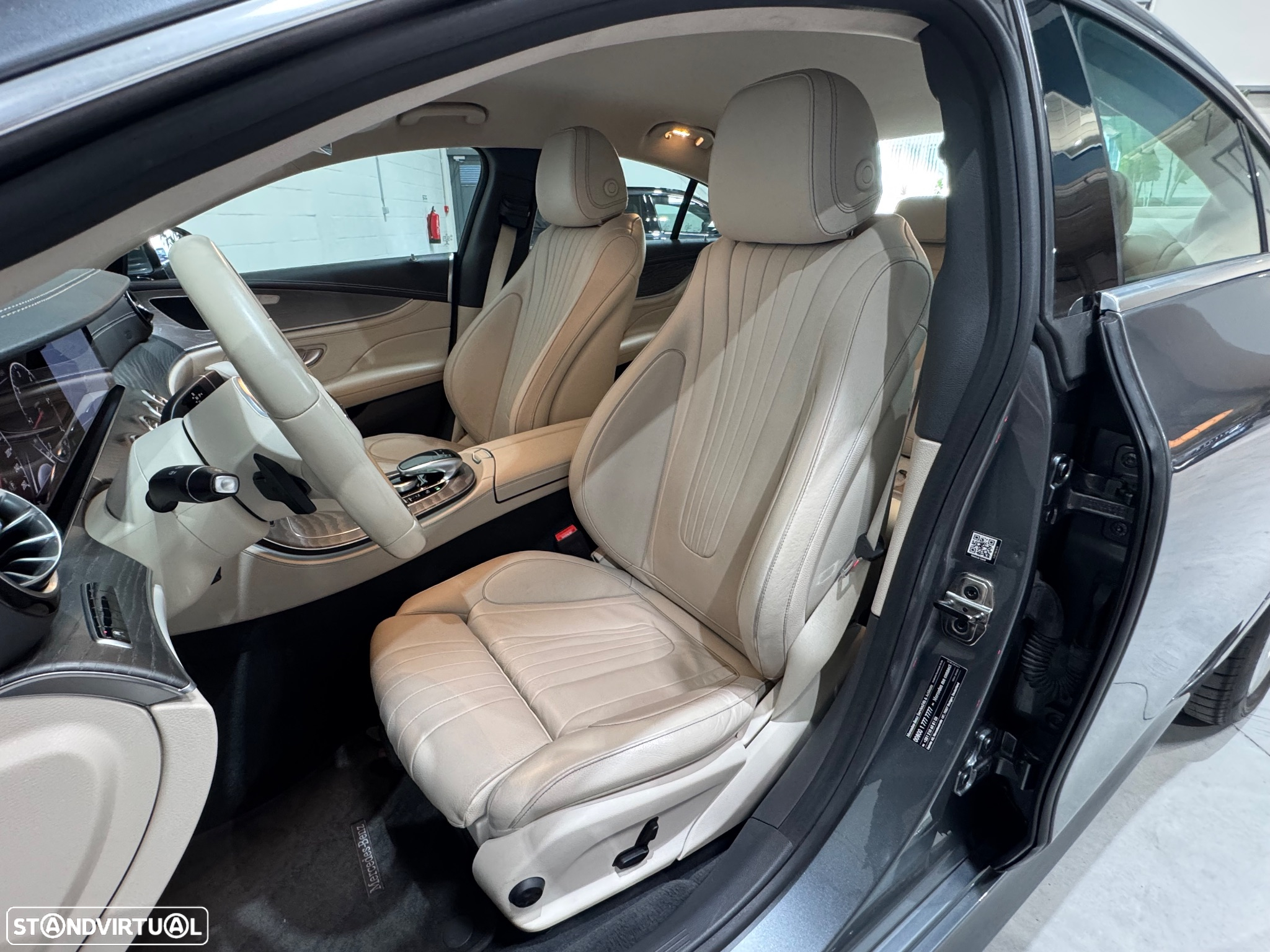 Mercedes-Benz CLS 300 d - 7