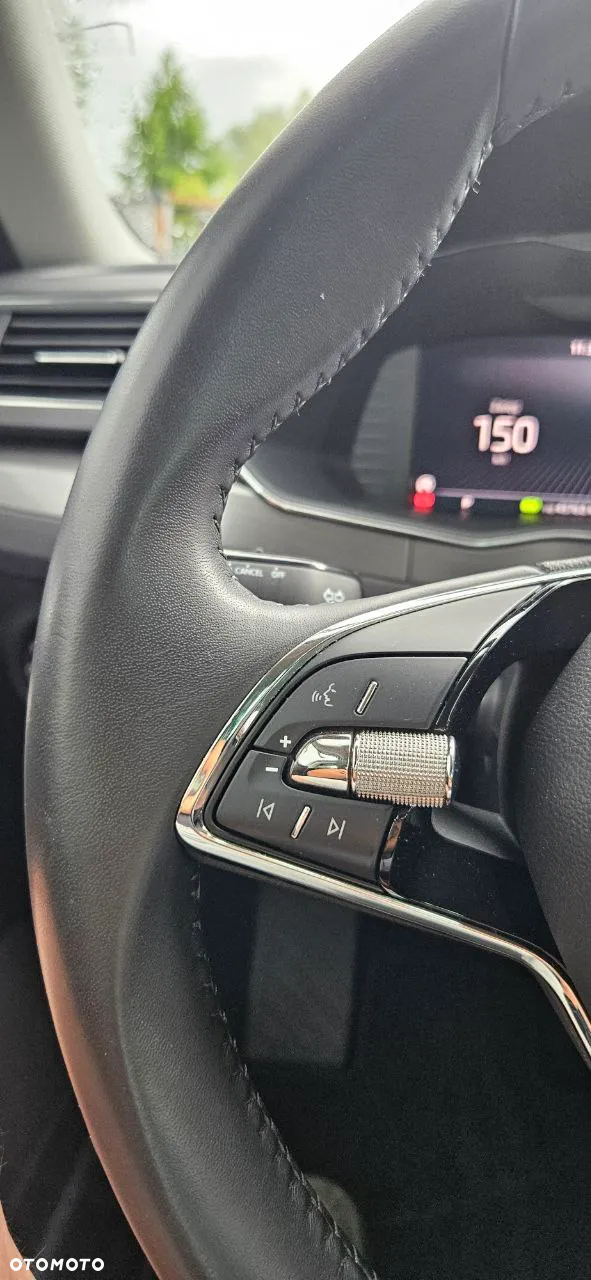 Skoda Superb 2.0 TDI SCR Style DSG - 27