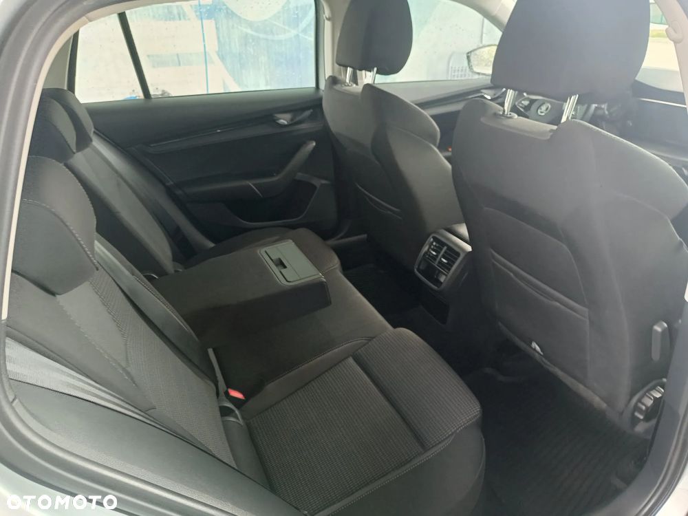 Skoda Octavia 1.5 TSI GPF ACT Ambition - 9