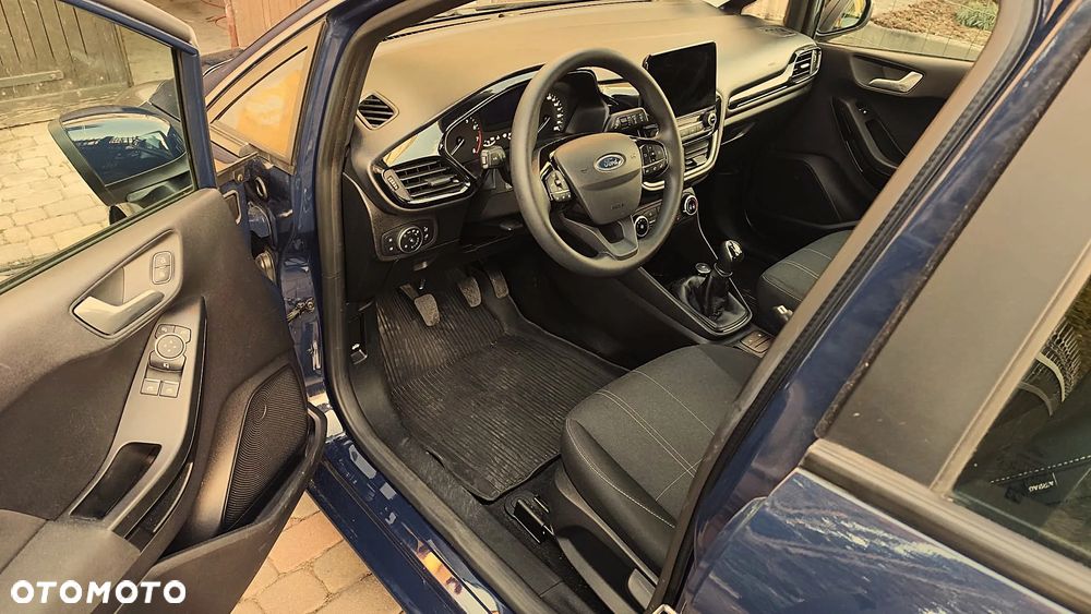 Ford Fiesta - 10
