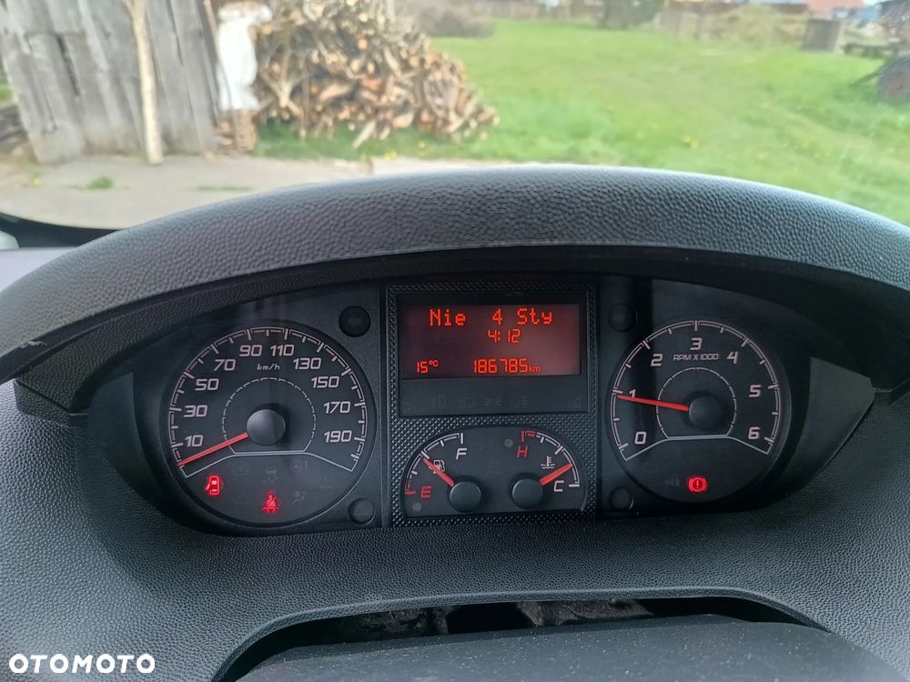 Peugeot Boxer 2.0 diesel 163kM, manual, końcówka 2016roku, WEBASTO, HAK, UDOKUMENTOWANY NIEWIELKI PRZEBIEG! 100% ORGINALNY LAKIER! AUTO SPRAWNE !! - 7