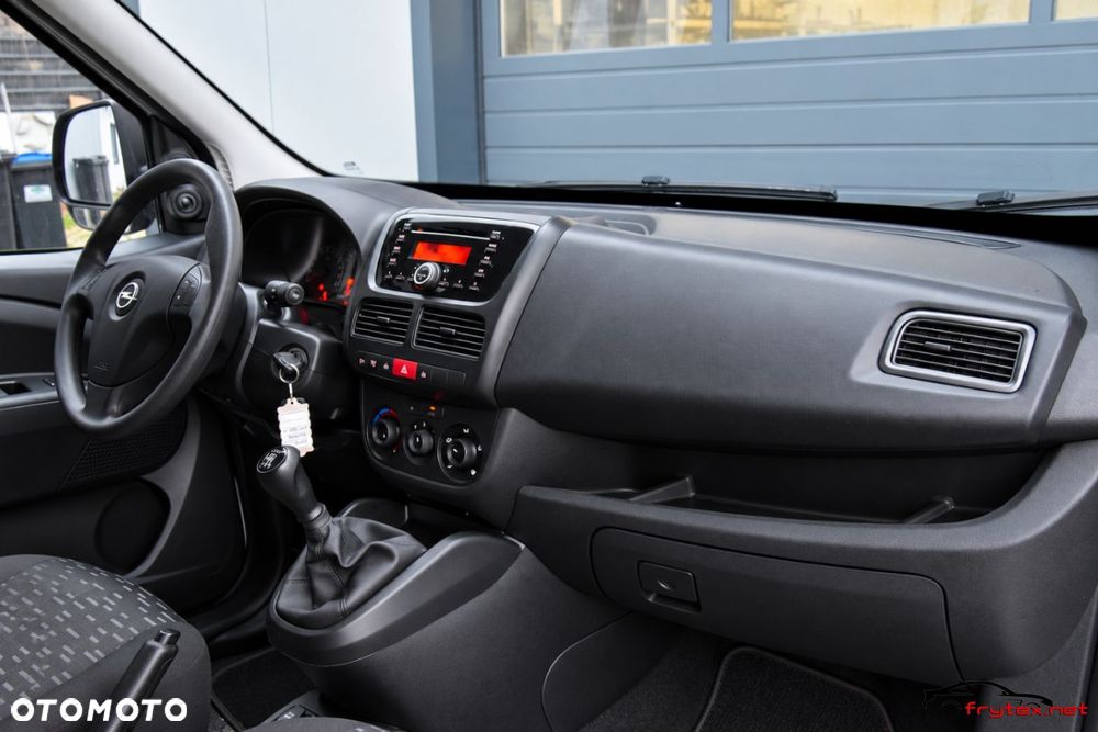 Opel Combo - 25