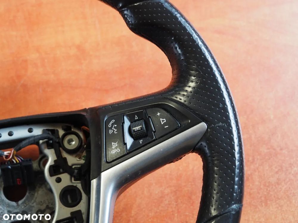 Kierownica skórzana multi Opel Insignia A 13316540 - 3