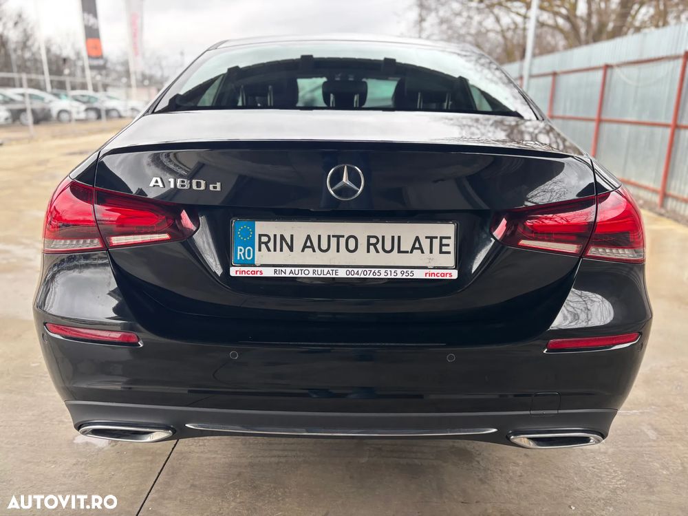 Mercedes-Benz A 180 d 7G-DCT - 10