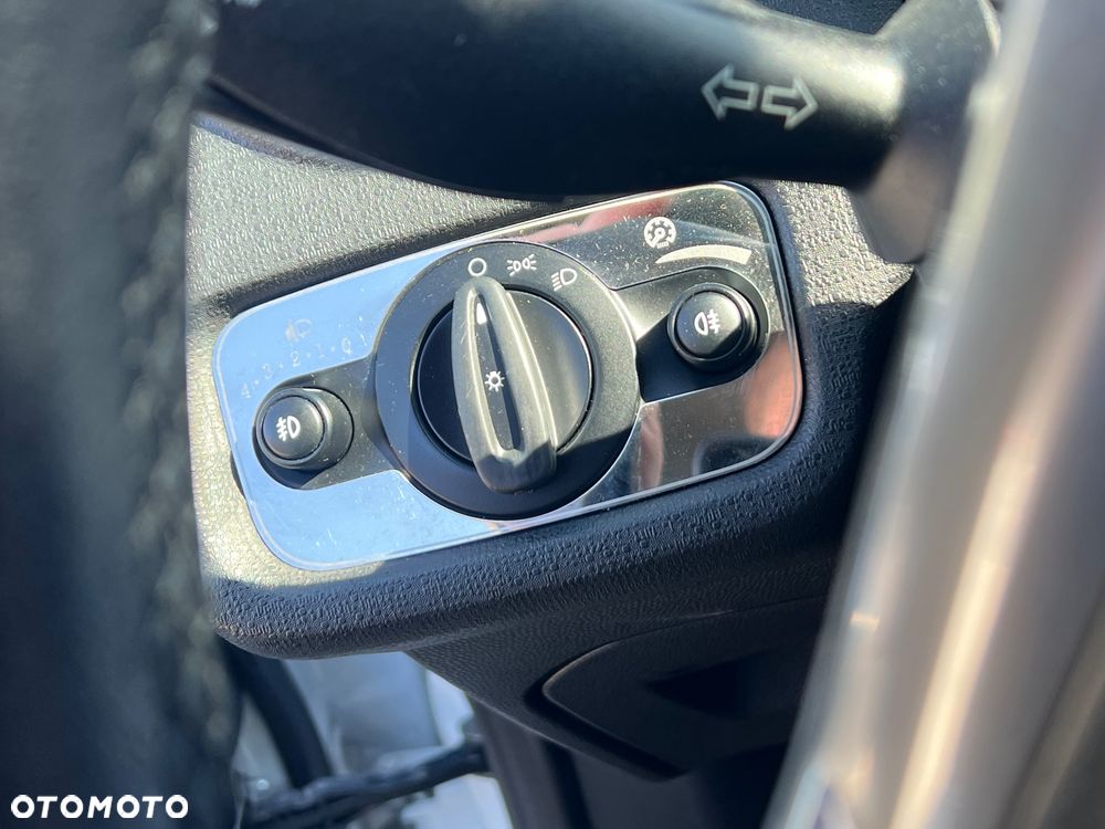 Ford Fiesta 1.0 EcoBoost STart-Stop Trend - 19