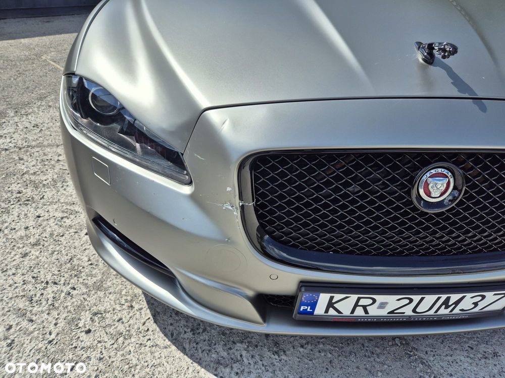 Jaguar XJ 3.0 T AWD LWB Portfolio - 17
