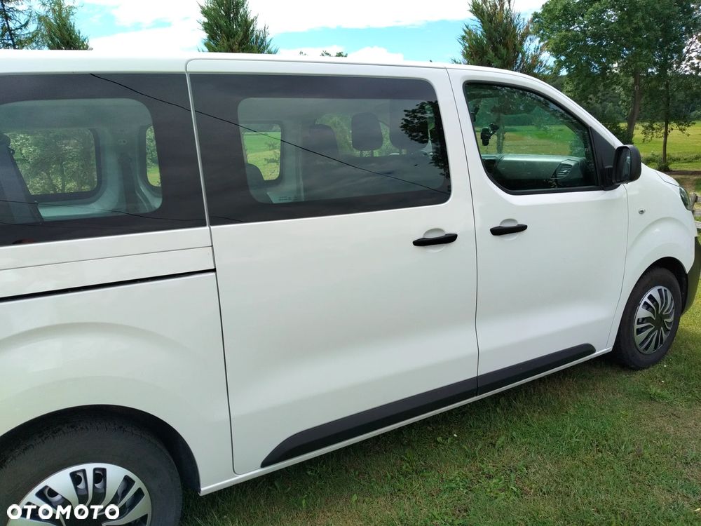 Opel Vivaro - 10