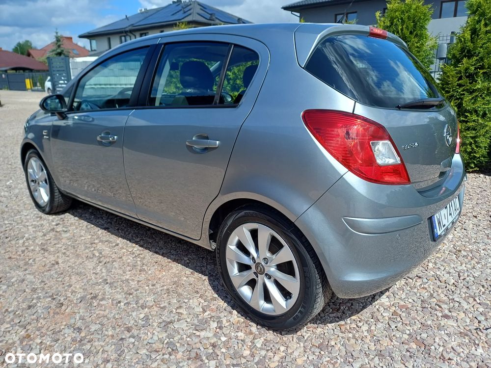 Opel Corsa 1.4 16V Active - 14