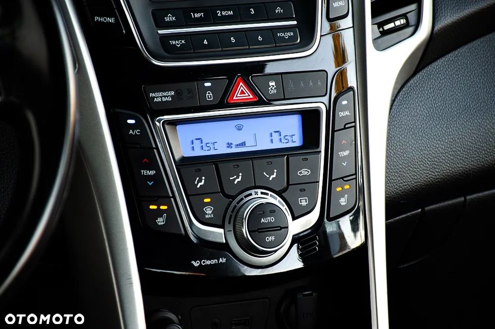 Hyundai i30 1.6 CRDi Premium - 33