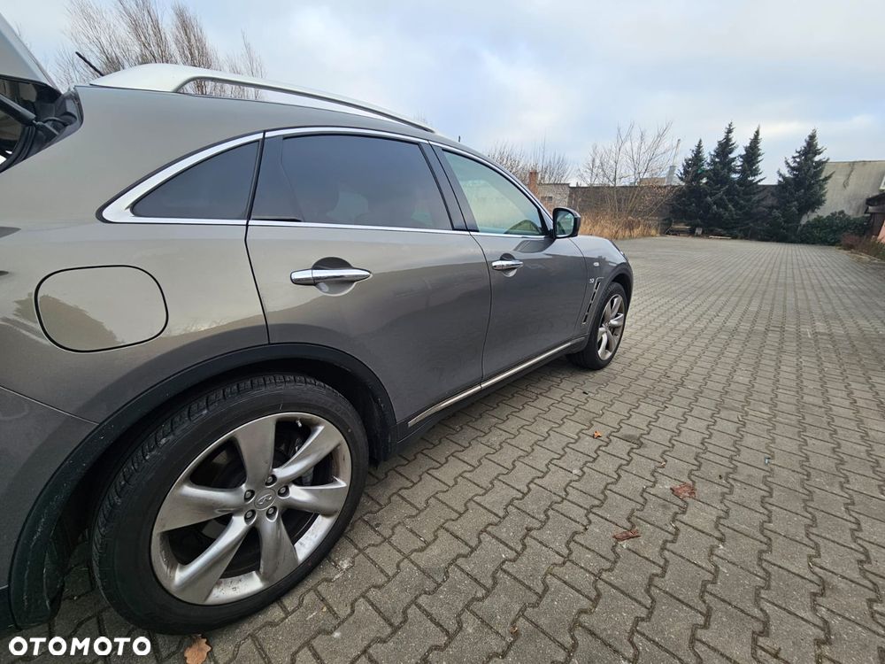 Infiniti QX70 3.7 S - 5