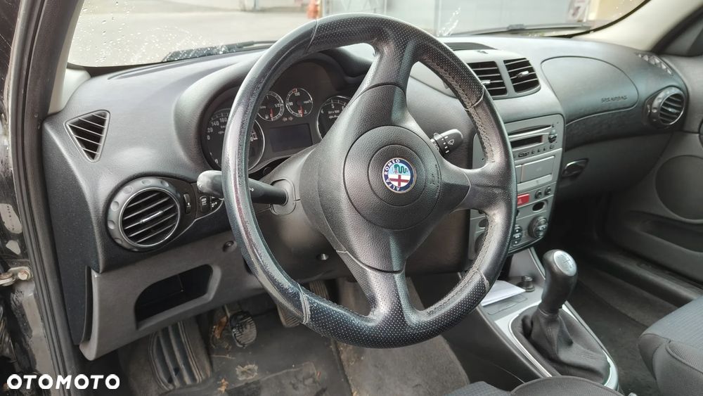Alfa Romeo 147 - 9