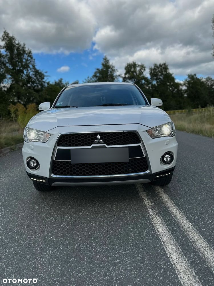 Mitsubishi Outlander 2.2 DI-D 4WD TC-SST Instyle - 3