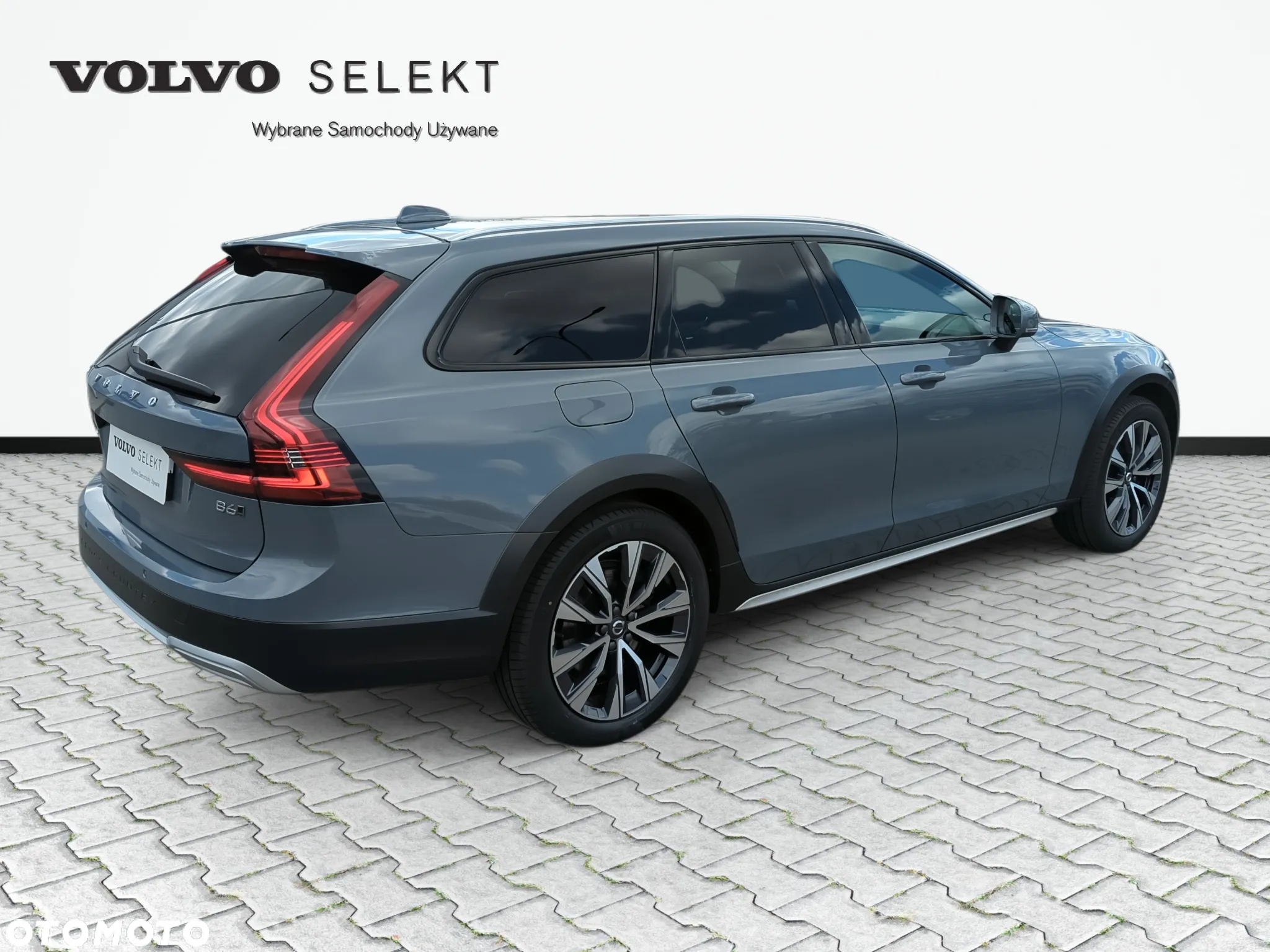 Volvo V90 Cross Country - 5