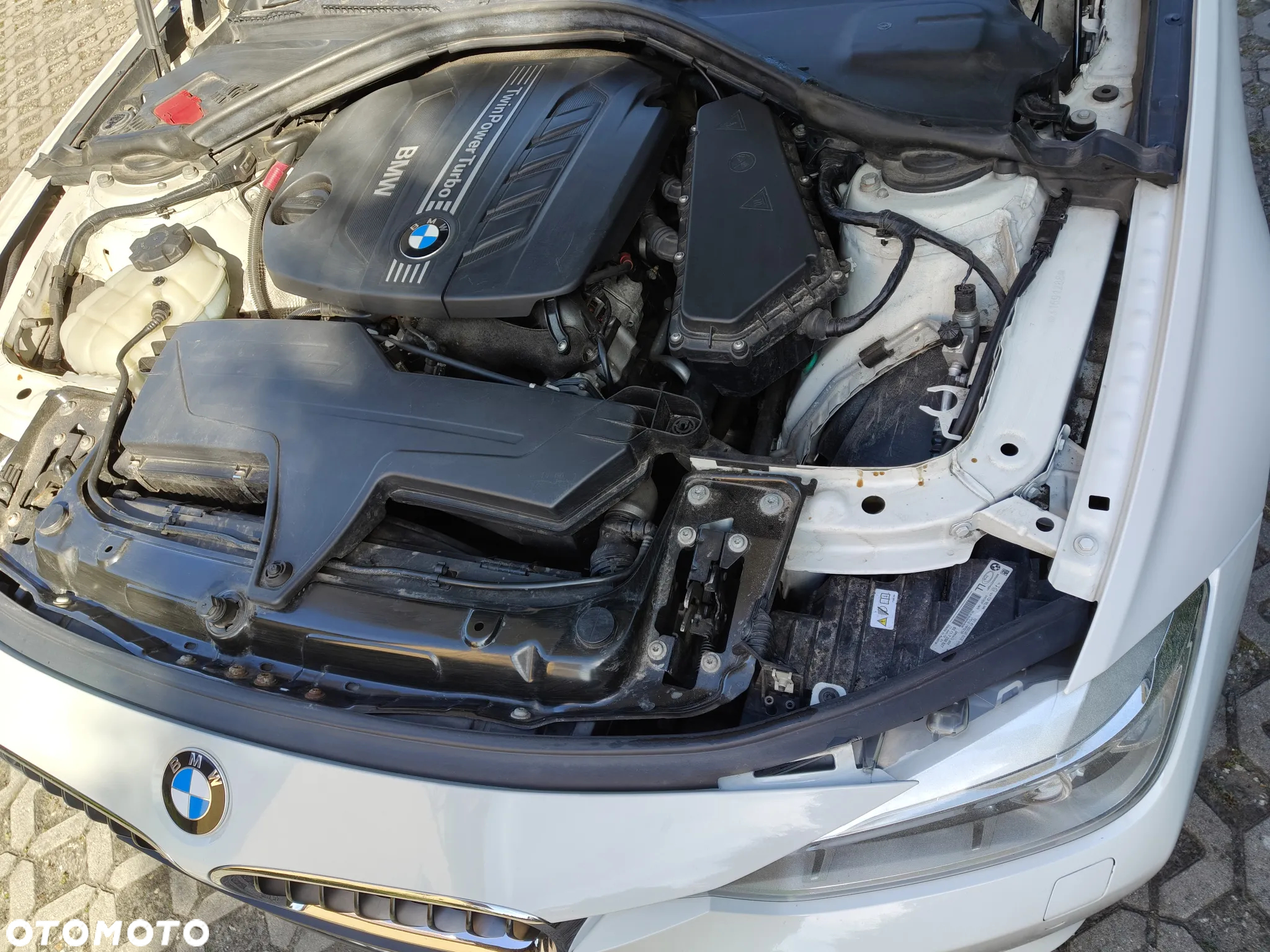 BMW Seria 3 320d Touring xDrive Sport Line - 27