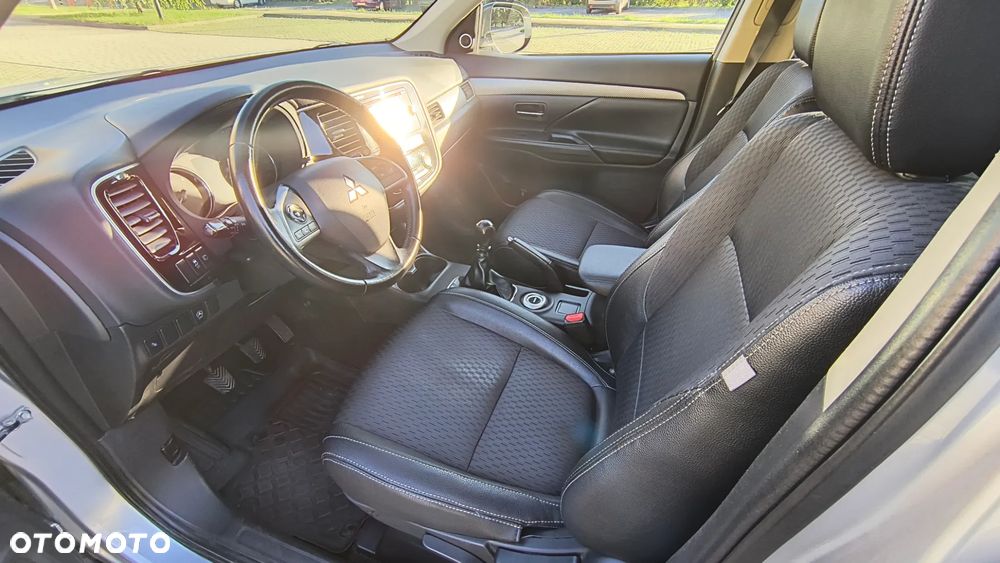 Mitsubishi Outlander 2.2 DID Intense + 4WD - 16