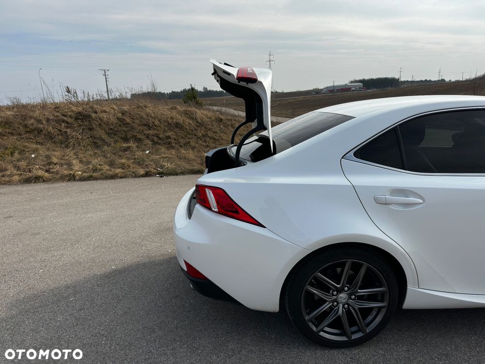 Lexus IS 250 Elegance - 17