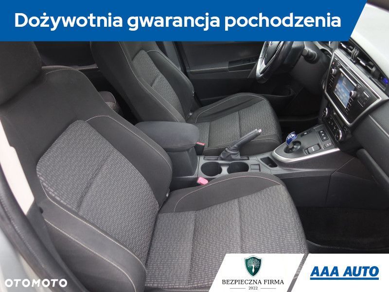 Toyota Auris - 10