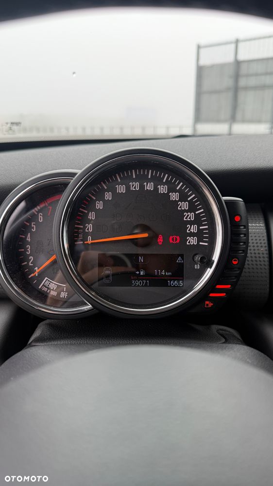 MINI Cooper Standard - 12