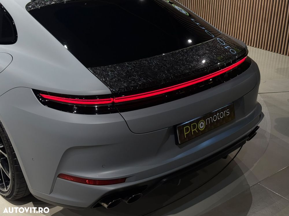 Porsche Panamera 4 E-Hybrid - 31