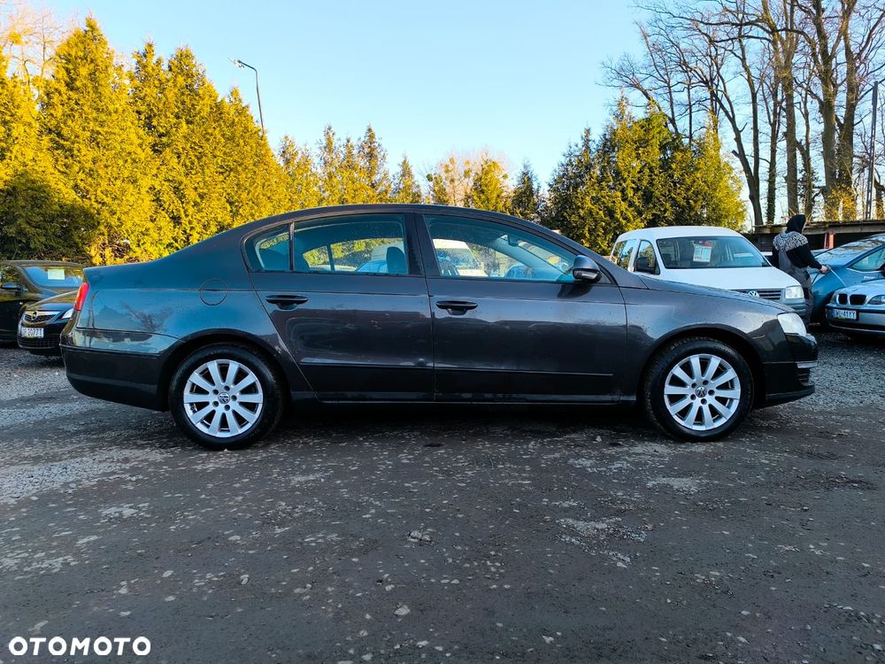 Volkswagen Passat - 7