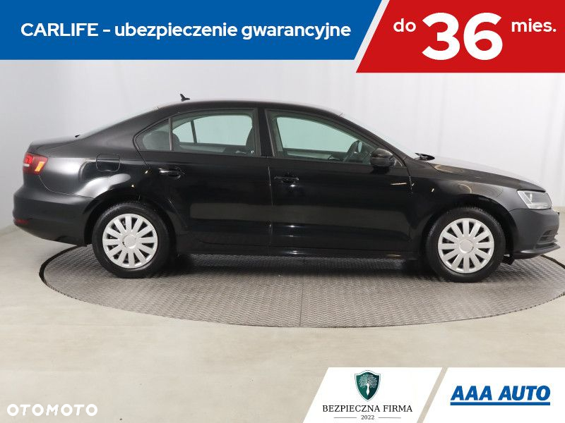 Volkswagen Jetta - 7