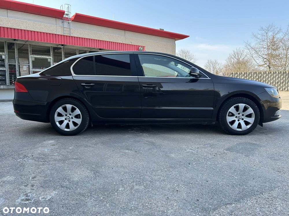 Skoda Superb 2.0 TDI Ambition - 3