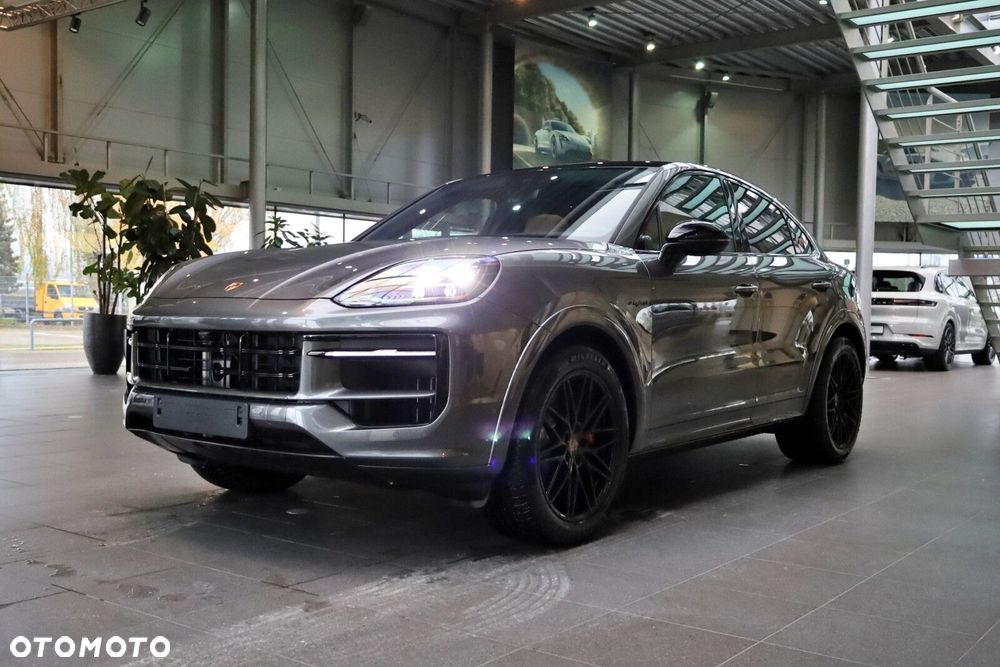 Porsche Cayenne - 2