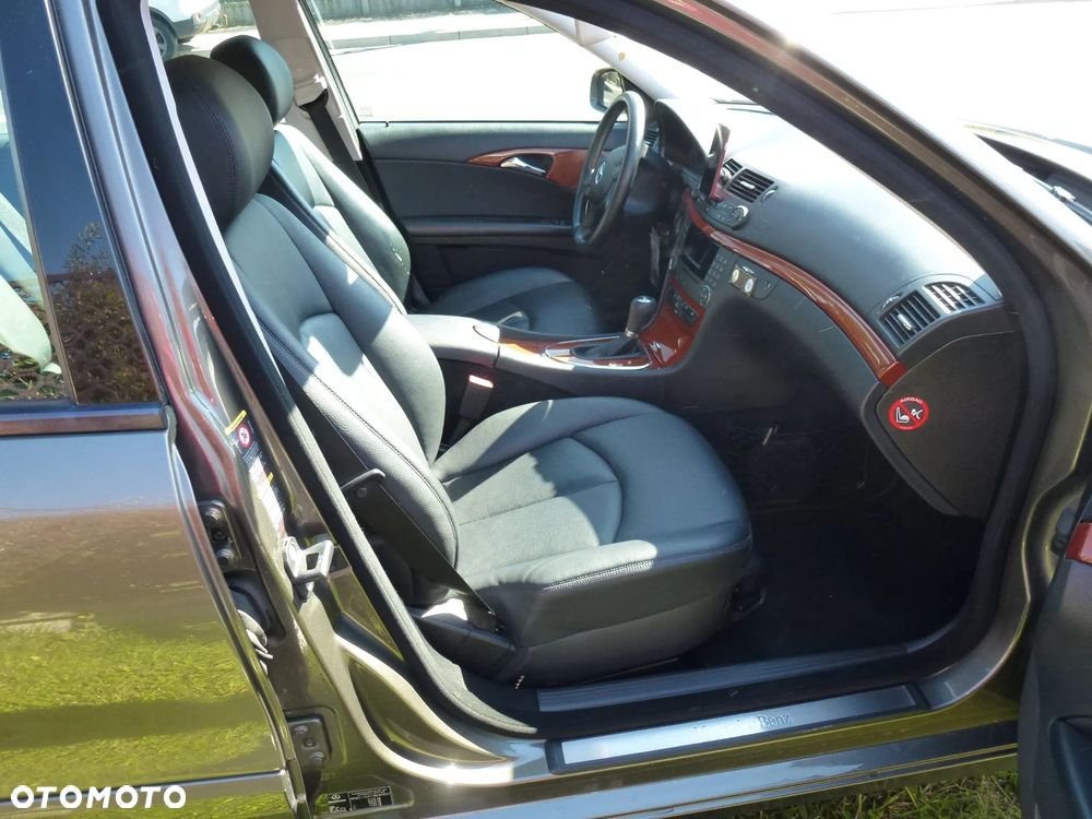 Mercedes-Benz Klasa E 200 Kompressor Automatik Classic - 6
