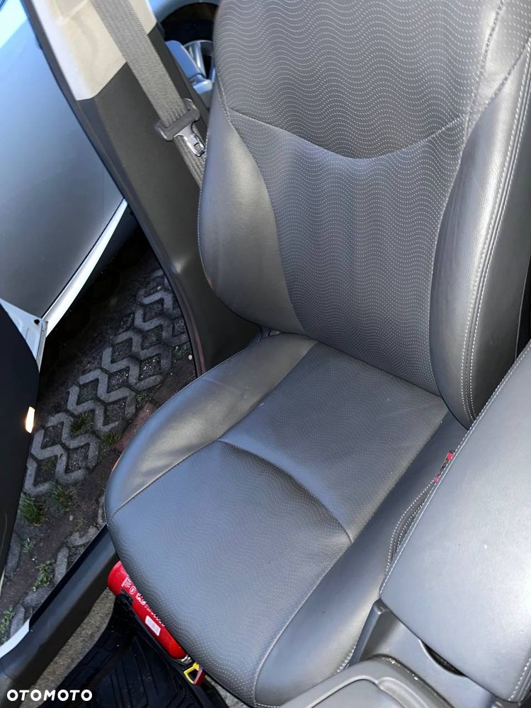 Toyota Prius - 24