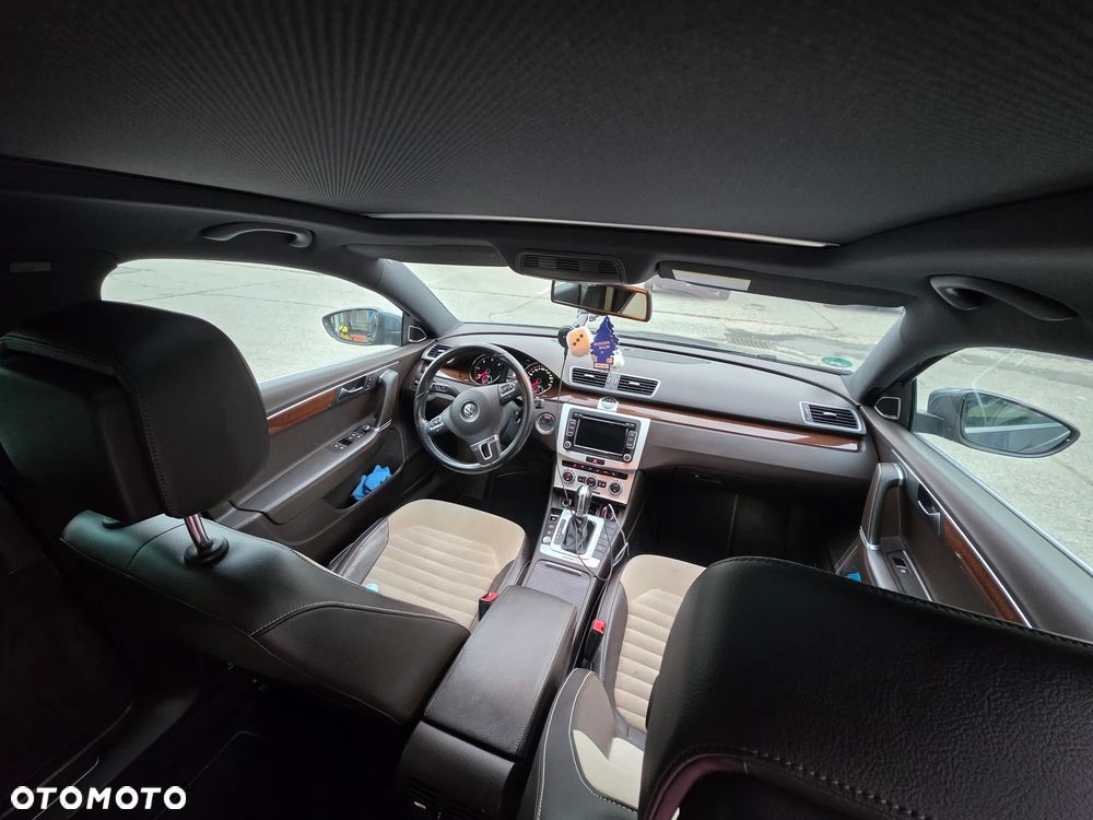 Volkswagen Passat - 18