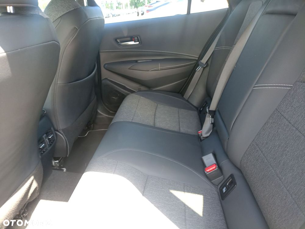 Toyota Corolla 1.8 Hybrid Style - 11