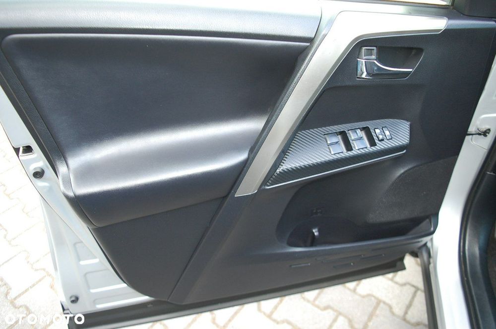 Toyota RAV4 - 30