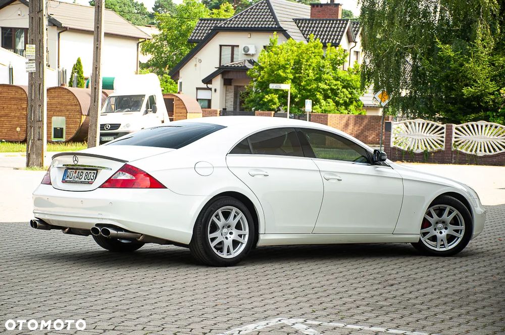 Mercedes-Benz CLS 500 - 16