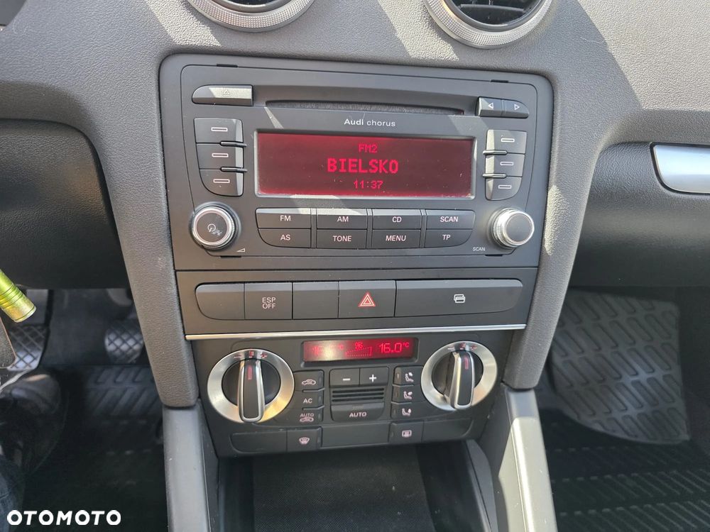 Audi A3 3-drzwiowe 1.6 Ambiente - 15
