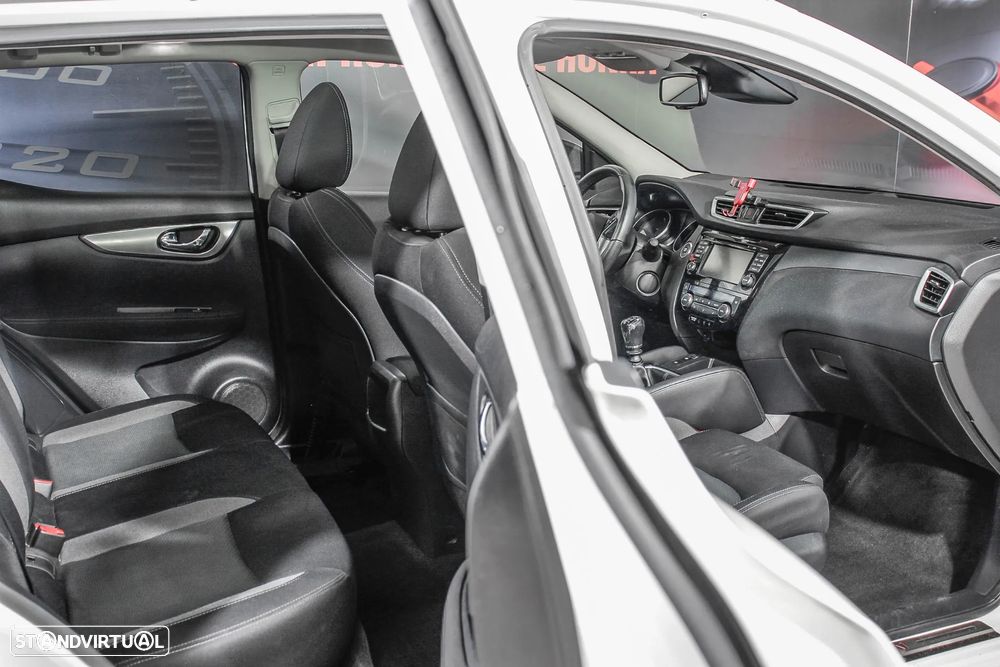 Nissan Qashqai 1.5 dCi N-Connecta RS+PS - 15