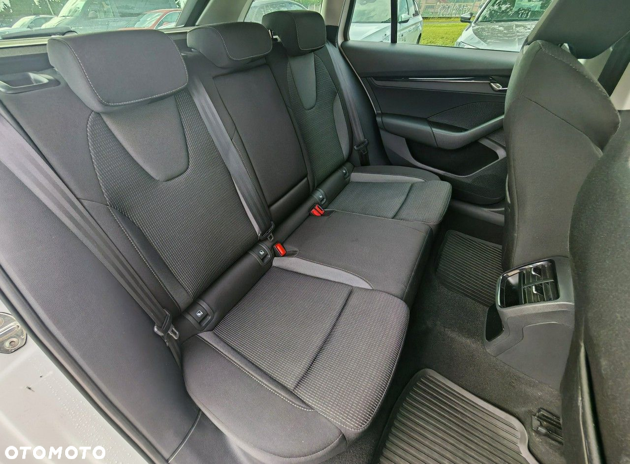 Skoda Octavia 2.0 TDI Ambition DSG - 13