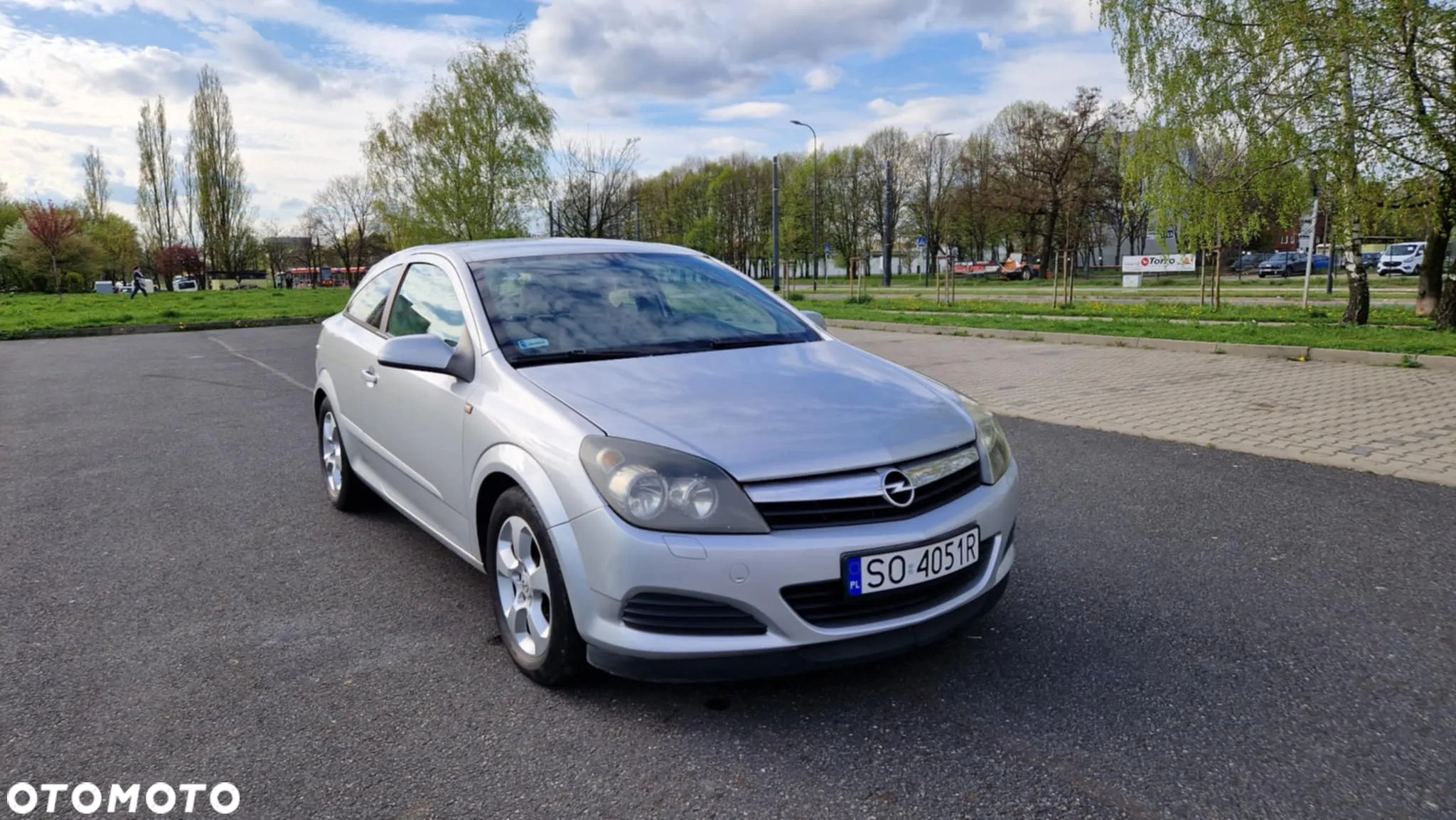 Opel Astra GTC 1.6 - 4