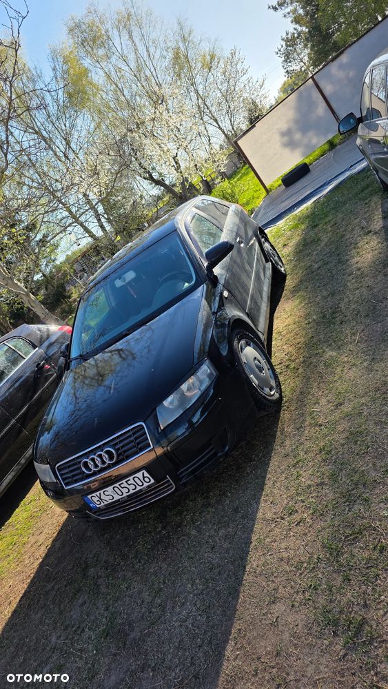 Audi A3 3-drzwiowe 1.6 Ambiente - 1