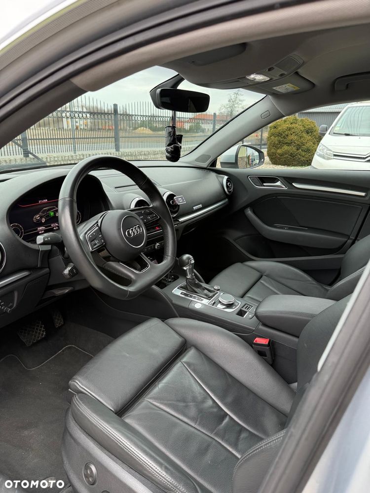 Audi A3 Sportback - 15